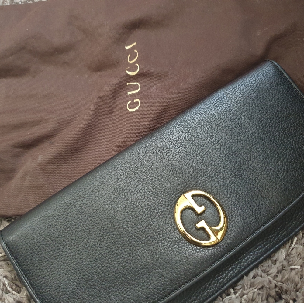 GUCCI 1973 classic clutch